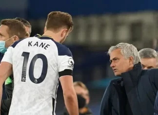 مورينيو: هاري كين لاعب “رائع” تنقصه “البطولات”